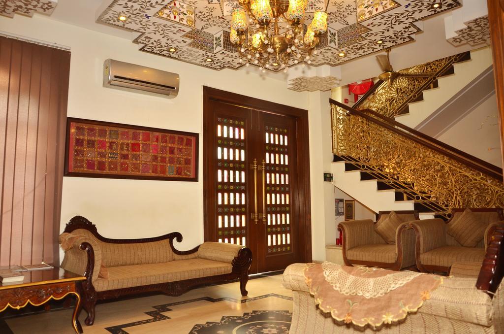 Отель Rajputana Haveli - Джапур Экстерьер фото